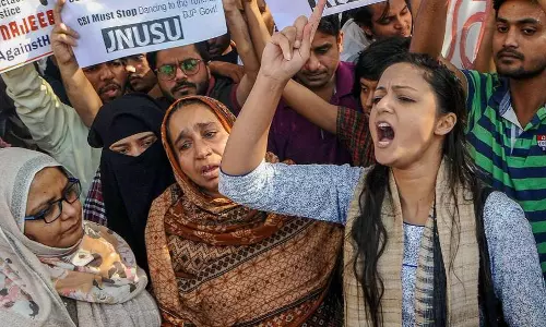 നജീബിന്റെ തിരോധാനം;  സിബിഐ ആസ്ഥാനത്തിന് മുന്നിൽ നടത്തിയ പ്രതിഷേധത്തിനിടെ സംഘര്‍ഷം