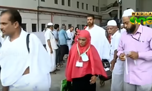 ഹജ്ജ് വിമാന യാത്രാനിരക്ക് വെട്ടിക്കുറച്ചു