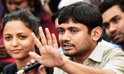 ബി.ജെ.പിയുടെ ഫാഷിസ്റ്റ് ഭരണത്തെ നേരിടാന് ഐക്യമുന്നണിയല്ലാതെ മറ്റു പോംവഴിയില്ല: കനയ്യകുമാര് ബി.ജെ.പിയുടെ ഫാഷിസ്റ്റ് ഭരണത്തെ നേരിടാന് ഐക്യമുന്നണിയല്ലാതെ മറ്റു പോംവഴിയില്ല: കനയ്യകുമാര്