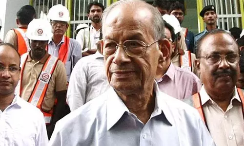 ലൈറ്റ് മെട്രോയില് നിന്ന് ഡിഎംആര്സി പിന്മാറുന്നതായി ഇ ശ്രീധരന് ലൈറ്റ് മെട്രോയില് നിന്ന് ഡിഎംആര്സി പിന്മാറുന്നതായി ഇ ശ്രീധരന്