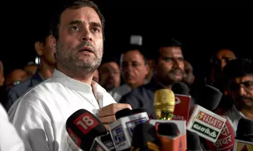 ‘പ്രധാനമന്ത്രിക്കല്‍പ്പം നയതന്ത്ര കാര്യങ്ങള്‍ പഠിപ്പിച്ച് കൊടുക്കൂ’