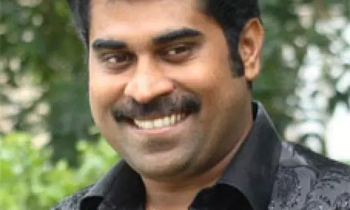 വിക്രം സാറുമായി താരതമ്യം ചെയ്യല്ലേ....ജീവിച്ച് പോട്ടെ എന്റെ പൊന്നണ്ണാ വിക്രം സാറുമായി താരതമ്യം ചെയ്യല്ലേ....ജീവിച്ച് പോട്ടെ എന്റെ പൊന്നണ്ണാ