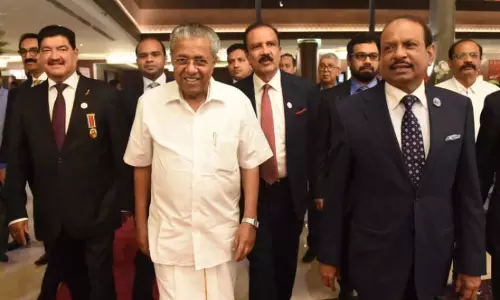 കേരളത്തിൽ നിക്ഷേപം നടത്താൻ യു.എ.ഇ സ്ഥാപനങ്ങളെ ക്ഷണിച്ച് മുഖ്യമന്ത്രി 