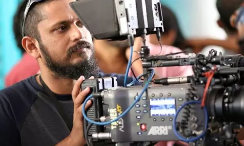 ‘റെവനന്റി’നൊപ്പം ‘എന്ന് നിന്റെ മൊയ്തീ’നും; ജോമോന് അന്തർദേശീയ അംഗീകാരം