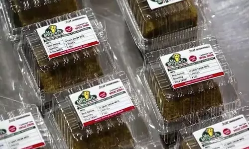 മൈസൂര്‍ പാക് കഴിച്ചാല്‍ കോവിഡ് ഭേദമാവുമെന്ന്; ബേക്കറിക്കട അടപ്പിച്ചു