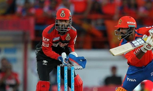 കൊഹ്‍ലിയുടെ സെഞ്ച്വറിക്ക് മേല്‍ ലയണ്‍സിന്റെ ഗര്‍ജനം