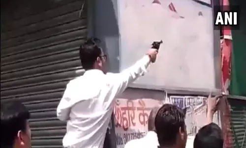 ദലിത് പ്രക്ഷോഭകര്‍ക്കുനേരെ ബിജെപി നേതാവ് വെടിയുതിര്‍ക്കുന്ന ദൃശ്യങ്ങള്‍ പുറത്ത്