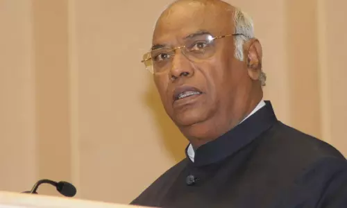 ചീഫ് ജസ്റ്റിസിനെതിരെ ഇംപീച്ച്മെന്റ് നീക്കം കോണ്‍ഗ്രസ് ഉപേക്ഷിച്ചേക്കുമെന്ന് സൂചന