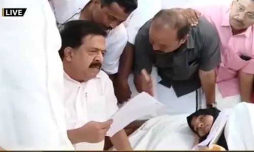 ജനകീയ സമരങ്ങള് നടക്കുന്ന തലപ്പാറയിലും കീഴാറ്റൂരിലും യുഡിഎഫ് സംഘമെത്തി ജനകീയ സമരങ്ങള് നടക്കുന്ന തലപ്പാറയിലും കീഴാറ്റൂരിലും യുഡിഎഫ് സംഘമെത്തി