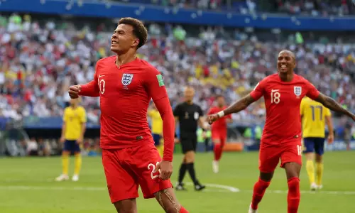 രണ്ട് ഹെഡര്‍ ഗോളുകള്‍:  സ്വീഡനെ തോല്‍പിച്ച് ഇംഗ്ലണ്ട് സെമിയിലേക്ക് 