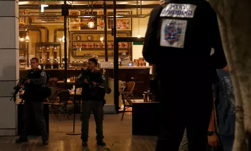 ഇസ്രായേലിലേക്കുള്ള ഫലസ്തീനികളുടെ വിസ റദ്ദാക്കി ഇസ്രായേലിലേക്കുള്ള ഫലസ്തീനികളുടെ വിസ റദ്ദാക്കി