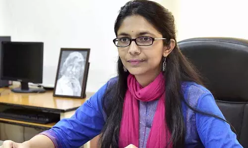 കത്‍വ, ഉന്നാവോ: ഡല്‍ഹി വനിതാ കമ്മീഷന്‍ അധ്യക്ഷ നിരാഹാര സമരം തുടരുന്നു