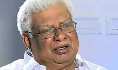 സത്യവാങ്മൂലം അംഗീകരിച്ചു: തങ്കച്ചനെതിരെ സോളാര് കമ്മീഷന് തുടര് നടപടിയെടുക്കില്ല സത്യവാങ്മൂലം അംഗീകരിച്ചു: തങ്കച്ചനെതിരെ സോളാര് കമ്മീഷന് തുടര് നടപടിയെടുക്കില്ല