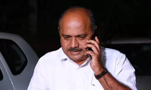 കേരള കോണ്ഗ്രസില് ഭിന്നത രൂക്ഷം: ജോസഫ് വിഭാഗം സിപിഎമ്മുമായി ചര്ച്ച നടത്തി കേരള കോണ്ഗ്രസില് ഭിന്നത രൂക്ഷം: ജോസഫ് വിഭാഗം സിപിഎമ്മുമായി ചര്ച്ച നടത്തി