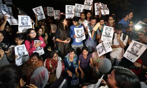 ജെ.എന്‍.യു: വ്യാജ വീഡിയോ പ്രദര്‍ശിപ്പിച്ച മൂന്ന് ചാനലുകള്‍ക്ക് നോട്ടീസ്