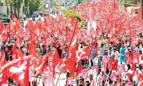 പാലക്കാട്ട് മൂന്ന് സിറ്റിങ് എംഎല്എമാരെ മാറ്റിനിര്ത്താന് സിപിഎം തീരുമാനം പാലക്കാട്ട് മൂന്ന് സിറ്റിങ് എംഎല്എമാരെ മാറ്റിനിര്ത്താന് സിപിഎം തീരുമാനം