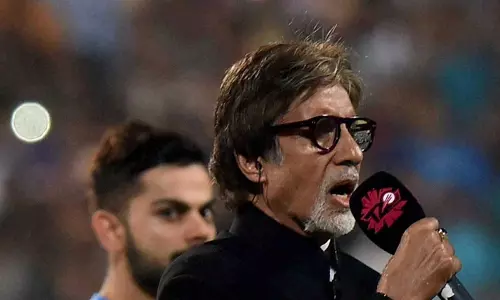 ദേശീയ ഗാനം തെറ്റിച്ചെന്നാരോപിച്ച് അമിതാഭ് ബച്ചനെതിരെ പോലീസില്‍ പരാതി