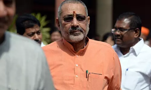 ഹിന്ദു പെണ്‍കുട്ടികളുടെ സംരക്ഷണത്തിന് കുടുംബങ്ങളില്‍ രണ്ട് കുട്ടികള്‍ നിയമം അനിവാര്യമെന്ന് കേന്ദ്ര മന്ത്രി