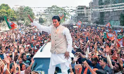 ത്രിപുരയില് കമ്യൂണിസ്റ്റ് ചരിത്രം പഠിപ്പിക്കുന്നു, ഹിന്ദു രാജാക്കന്മാരെ കുറിച്ച് പഠിപ്പിക്കുന്നില്ല: സിലബസ് മാറ്റുമെന്ന് ബിപ്ലബ് ദേബ് ത്രിപുരയില് കമ്യൂണിസ്റ്റ് ചരിത്രം പഠിപ്പിക്കുന്നു, ഹിന്ദു രാജാക്കന്മാരെ കുറിച്ച് പഠിപ്പിക്കുന്നില്ല: സിലബസ് മാറ്റുമെന്ന് ബിപ്ലബ് ദേബ്