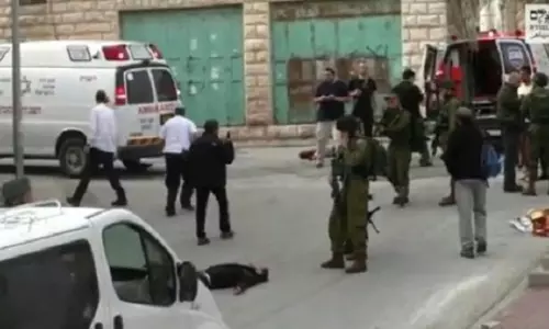 ഫലസ്തീന് യുവാവിനെ വെടിവെച്ചുകൊന്ന സൈനികനെ രക്ഷിക്കാന് ഇസ്രായേല് ശ്രമം ഫലസ്തീന് യുവാവിനെ വെടിവെച്ചുകൊന്ന സൈനികനെ രക്ഷിക്കാന് ഇസ്രായേല് ശ്രമം