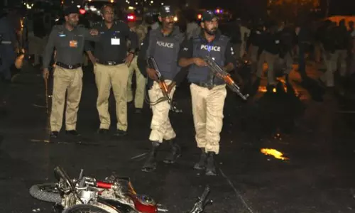 ലാഹോറില്‍ ചാവേറാക്രമണം: 69 പേര്‍ കൊല്ലപ്പെട്ടു