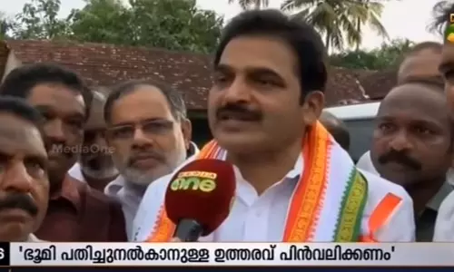 സര്ക്കാരിനെതിരെ കെ സി വേണുഗോപാല് സര്ക്കാരിനെതിരെ കെ സി വേണുഗോപാല്