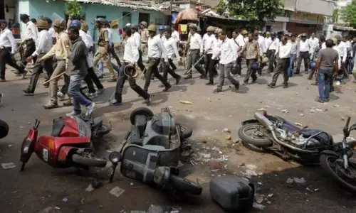 പട്ടേല്‍ സംവരണ സമരം: ഗുജറാത്ത് സര്‍ക്കാര്‍ 95 ശതമാനം കേസുകളും പിന്‍വലിക്കുന്നു