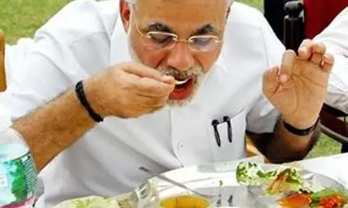 നിരാഹാര ദിവസത്തെ മോദിയുടെ ഭക്ഷണ മെനു പുറത്ത് നിരാഹാര ദിവസത്തെ മോദിയുടെ ഭക്ഷണ മെനു പുറത്ത്