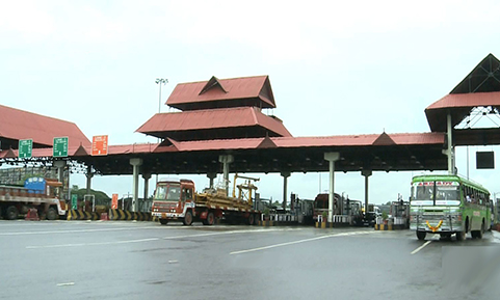 പാലിയേക്കരയില് ടോള് അവസാനിക്കുമ്പോഴേക്കും കമ്പനി ആറിരട്ടി പിരിക്കും പാലിയേക്കരയില് ടോള് അവസാനിക്കുമ്പോഴേക്കും കമ്പനി ആറിരട്ടി പിരിക്കും