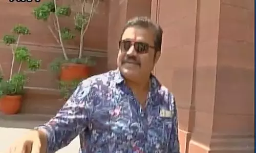 സുരേഷ് ഗോപി പാര്‍ലമെന്‍റില്‍ - വീഡിയോ കാണാം