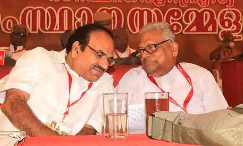 മലമ്പുഴ വി എസിനെന്ന് ഉറപ്പിച്ച് എല്ഡിഎഫ് മലമ്പുഴ വി എസിനെന്ന് ഉറപ്പിച്ച് എല്ഡിഎഫ്