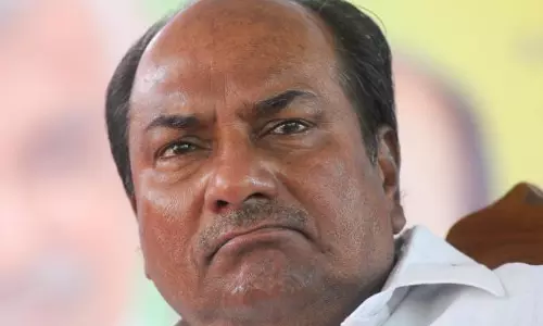 ബിജെപിയോട് മൃദുസമീപനം കാണിച്ചാല്‍ ദുഖിക്കേണ്ടി വരും: ആന്റണി