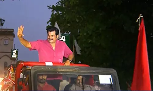 റോഡ്ഷോകളും സാംസ്കാരിക കൂട്ടായ്മയുമൊക്കെയായി കൊല്ലത്തെ പ്രചരണം തകൃതി റോഡ്ഷോകളും സാംസ്കാരിക കൂട്ടായ്മയുമൊക്കെയായി കൊല്ലത്തെ പ്രചരണം തകൃതി