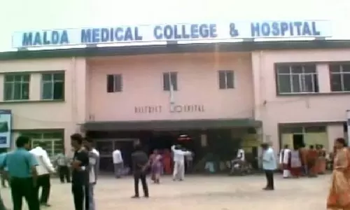 പശ്ചിമ ബംഗാളില് ബോംബ് നിര്മ്മാണത്തിനിടെ സ്ഫോടനം: 4 മരണം പശ്ചിമ ബംഗാളില് ബോംബ് നിര്മ്മാണത്തിനിടെ സ്ഫോടനം: 4 മരണം