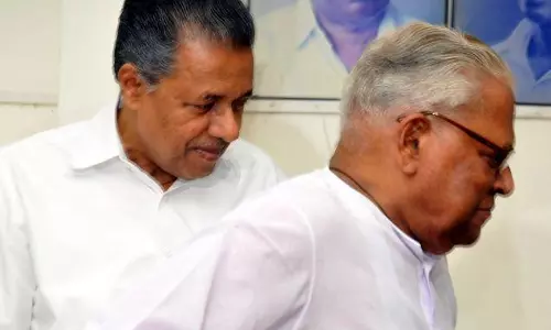 വി എസ്  പാര്‍ട്ടി വിരുദ്ധ മനോനിലയിലെത്തി എന്ന പാര്‍ട്ടി പ്രമേയം നിലനില്‍ക്കുമെന്ന് പിണറായി