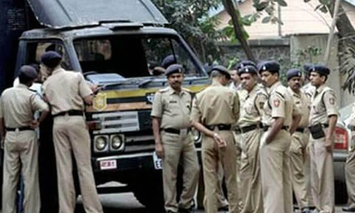 തോക്കിന്‍മുനയില്‍ 16കാരിയെ ബലാത്സംഗം ചെയ്ത കേസില്‍ എസ്‍ഐ അറസ്റ്റില്‍