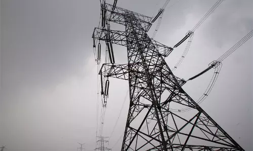 വൈദ്യുതി വിതരണം മെച്ചപ്പെടുത്താന് ഷാര്ജയില് നടപടി വൈദ്യുതി വിതരണം മെച്ചപ്പെടുത്താന് ഷാര്ജയില് നടപടി