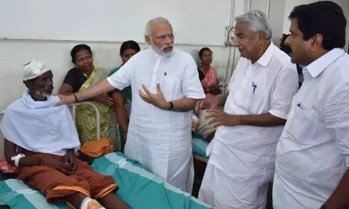 പരവൂരിലെ വിവിഐപി സന്ദര്‍ശനം ആശ്വാസമായെന്ന്  ഉമ്മന്‍ചാണ്ടി