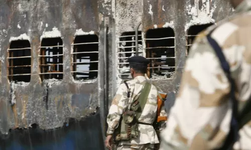 സംഝോത ട്രെയിന് സ്ഫോടനം: ലശ്കറിന്റെ പങ്ക് അന്വേഷിക്കും സംഝോത ട്രെയിന് സ്ഫോടനം: ലശ്കറിന്റെ പങ്ക് അന്വേഷിക്കും