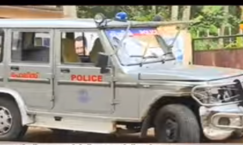 നാട്ടുകാരുടെ പ്രതിഷേധത്തിനിടെ പൊലീസ് വാഹനമിടിച്ച് യുവാവിന് പരിക്ക്