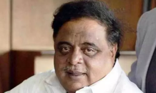 കര്‍ണ്ണാടക നിയമസഭ തെരഞ്ഞെടുപ്പ്: അംബരീഷിന്‍റെ പിന്മാറ്റം കോണ്‍ഗ്രസിന് തിരിച്ചടി