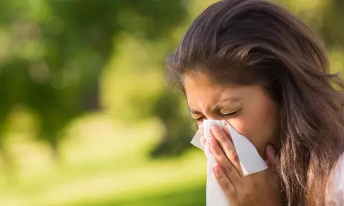 തുമ്മുമ്പോള്‍ കൈകൊണ്ട് മുഖം മറയ്ക്കരുത് എന്ന് പറയുന്നത് എന്തുകൊണ്ട്?