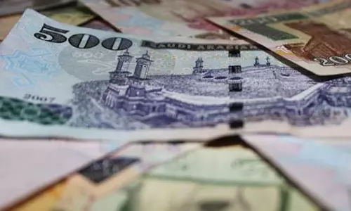 സൗദിയില് പ്രവാസികള് നാട്ടിലേക്ക് അയക്കുന്ന പണത്തിന് 2-6% നികുതി സൗദിയില് പ്രവാസികള് നാട്ടിലേക്ക് അയക്കുന്ന പണത്തിന് 2-6% നികുതി