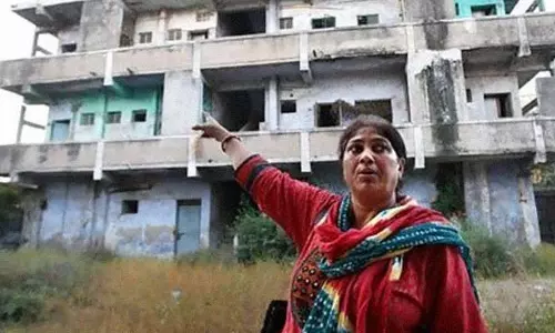 “താനിനിയും കൊല്ലപ്പെട്ടില്ലേ,” രക്ഷപ്പെടുത്തണമെന്ന് കേണപേക്ഷിച്ച ജഫ്രിയെ മോദി തെറിവിളിച്ചുവെന്ന് ദൃക്സാക്ഷി