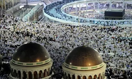 ഉംറ തീര്‍ഥാടകരുടെ സേവനത്തിനായി ജിദ്ദ വിമാനത്താവളത്തില്‍ കൂടുതല്‍ ജോലിക്കാരെ നിയമിച്ചു