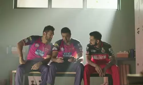 ആര് അശ്വിന്റെ ഹിന്ദി പ്രാവീണ്യത്തിന് ധോണിയുടെയും കൊഹ്ലിയുടെയും ട്രോള് ആര് അശ്വിന്റെ ഹിന്ദി പ്രാവീണ്യത്തിന് ധോണിയുടെയും കൊഹ്ലിയുടെയും ട്രോള്