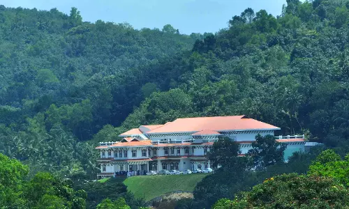 സോണിയഗാന്ധിക്കെതിരെ കേരളത്തില്‍ കേസ്