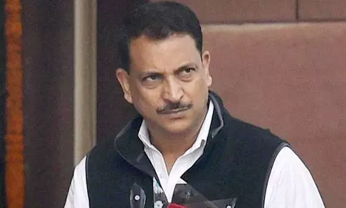 ബാര്‍ തീരുമാനം സംസ്ഥാന സര്‍ക്കാരിന്റേത്; കേന്ദ്രത്തെ കുറ്റപ്പെടുത്തേണ്ടെന്ന് രാജീവ് പ്രതാപ് റൂഡി