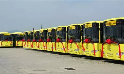 സ്കൂള് ബസുകള് സുരക്ഷാ മാനദണ്ഡങ്ങള് പാലിക്കണമെന്ന് സൌദിയുടെ കര്ശന നിര്ദേശം സ്കൂള് ബസുകള് സുരക്ഷാ മാനദണ്ഡങ്ങള് പാലിക്കണമെന്ന് സൌദിയുടെ കര്ശന നിര്ദേശം