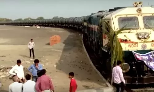 ദാഹിച്ച് വലഞ്ഞ ലത്തൂരിന് ആശ്വാസമായി ജലദൂത് എത്തി